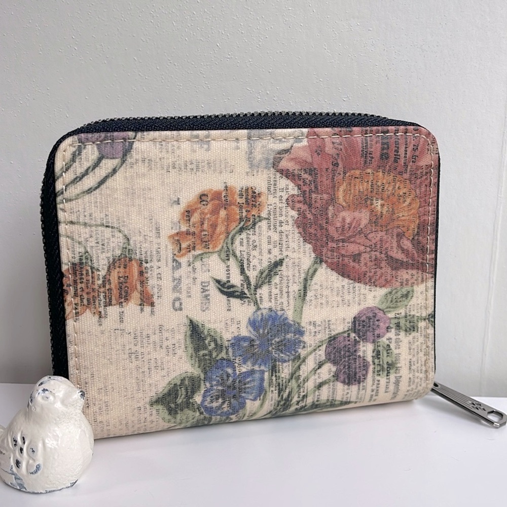 Patricia Nash Floral Print Crossbody Bag Set in Cream, Orange, Purple, Green - Picture 11 of 16